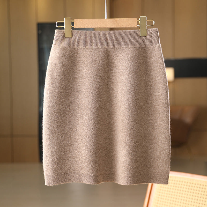 The Richmond Wool Skirt – Warm Elegance in Motion