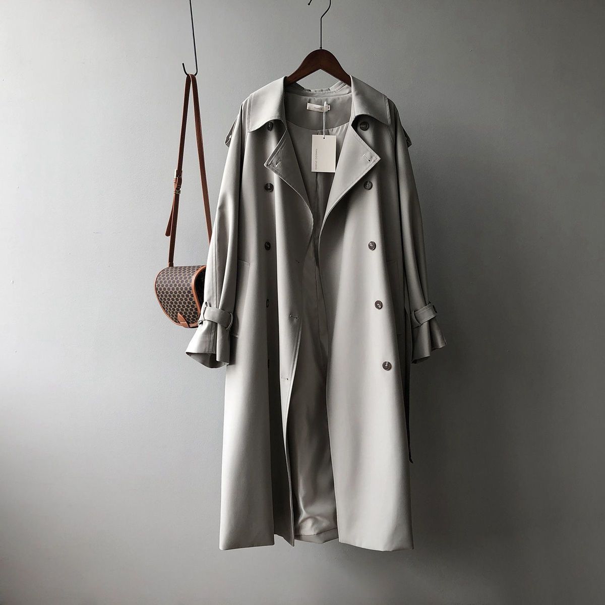 The Mayfair Trench – Structured Calm, Effortless Refinement