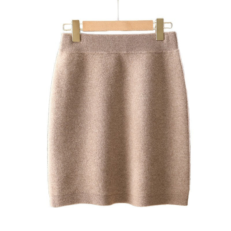 The Richmond Wool Skirt – Warm Elegance in Motion