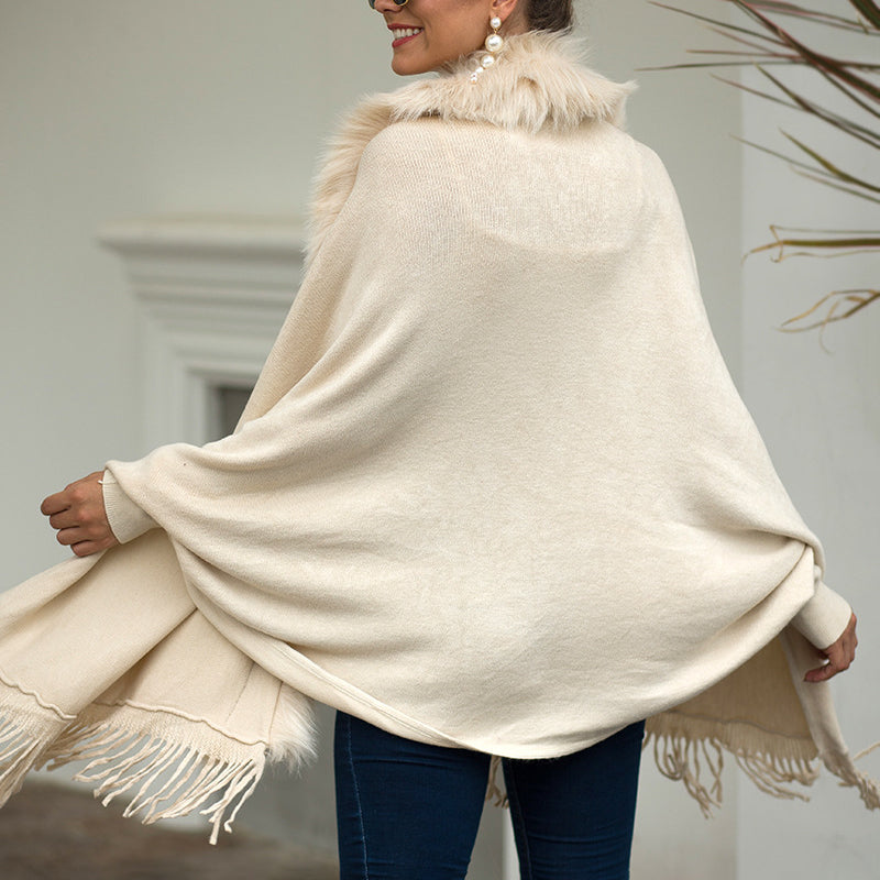 The Chelsea Fur-Trim Poncho – Soft Warmth, Refined Presence